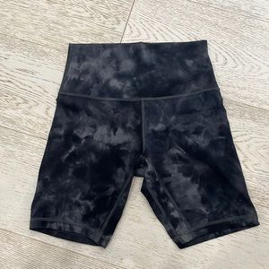 Lululemon Tie Dye High-Rise Short